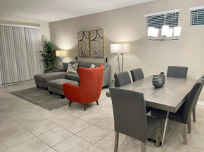 Awesome Apartment at Storey Lake SL47318
